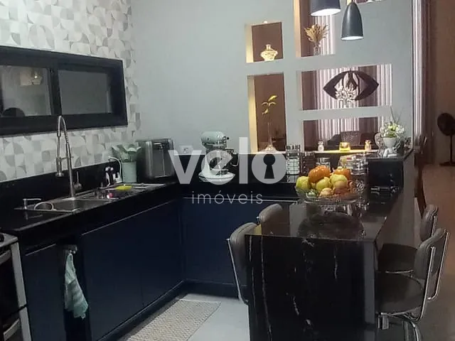 Casa com 325m² 3 quartos e 4 banheiros, à venda, no bairro Piracangaguá em Taubaté
