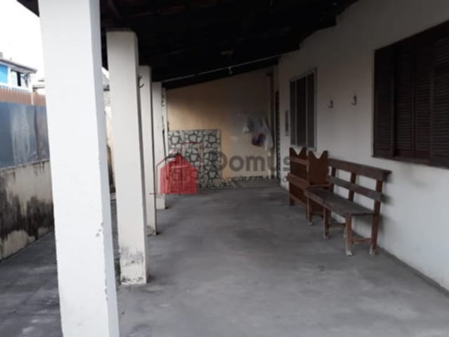 Casa com 324m², à venda, no bairro Conjunto Habitacional Terra dos Ipês II (Fase II) em Pindamonhangaba
