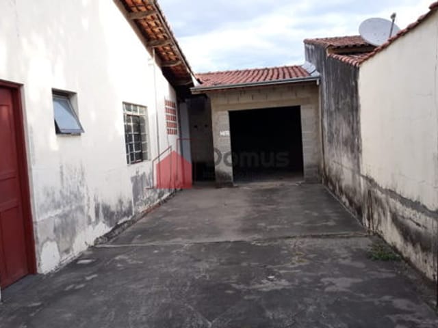 Casa com 324m², à venda, no bairro Conjunto Habitacional Terra dos Ipês II (Fase II) em Pindamonhangaba