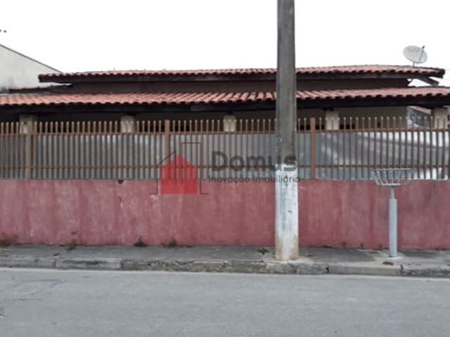 Casa com 324m², à venda, no bairro Conjunto Habitacional Terra dos Ipês II (Fase II) em Pindamonhangaba