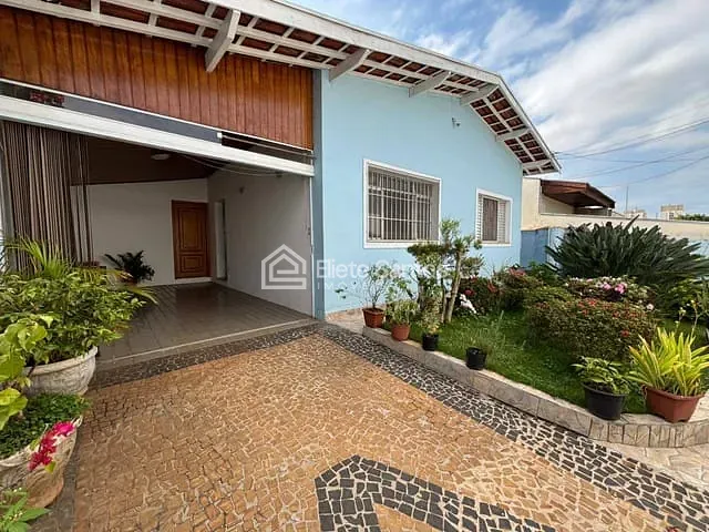 Casa com 360m² 3 quartos e 2 banheiros, à venda, no bairro Cidade Jardim I em Americana