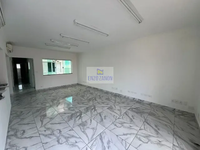 Casa com 300m² 3 quartos e 5 banheiros, para alugar, no bairro Jardim do Mar em São Bernardo do Campo
