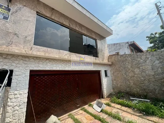 Casa com 300m² 3 quartos e 5 banheiros, para alugar, no bairro Jardim do Mar em São Bernardo do Campo