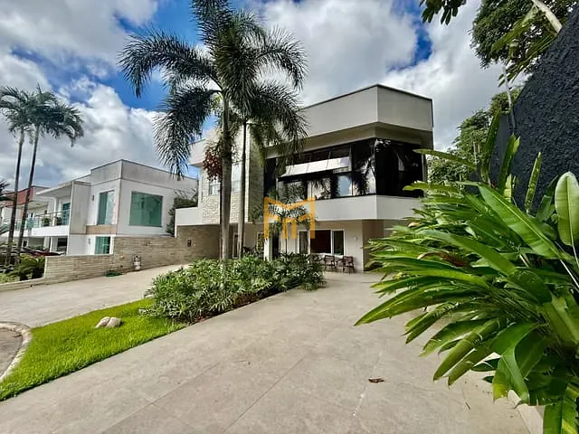 Casa 4 quartos e 6 banheiros, à venda, no bairro Parque Verde em Belém