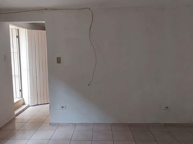 Casa 1 quarto e 1 banheiro, para alugar, no bairro Vila Nivi em São Paulo