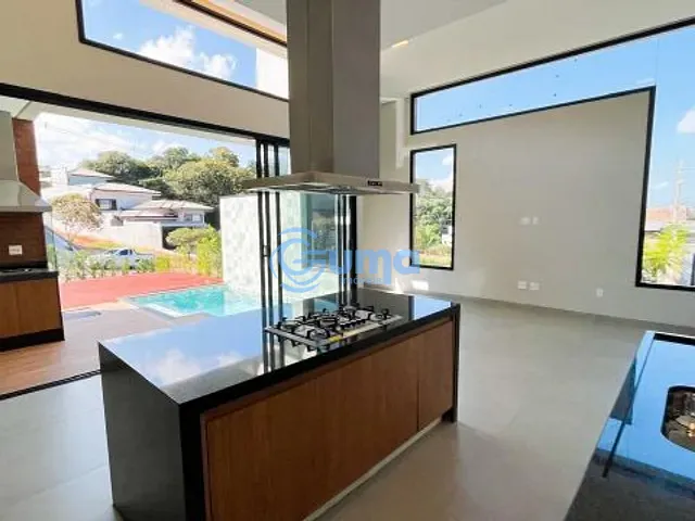 Casa com 300m² 3 quartos e 4 banheiros, à venda, no bairro Condomínio Residencial Euroville II em Bragança Paulista