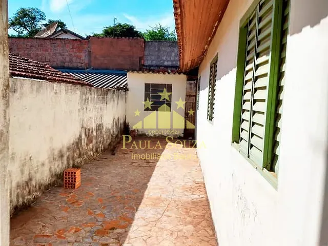 Casa com 200m² 3 quartos e 2 banheiros, à venda, no bairro Núcleo Residencial Edison Bastos Gasparini em Bauru
