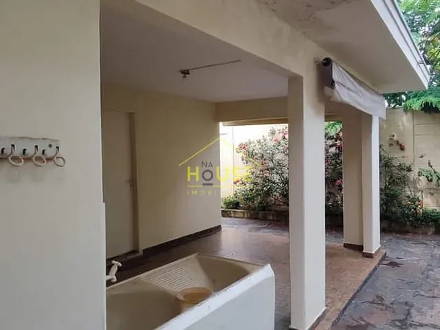 Casa com 300m² 3 quartos e 1 banheiro, à venda, no bairro Chácara das Paineiras em Votuporanga