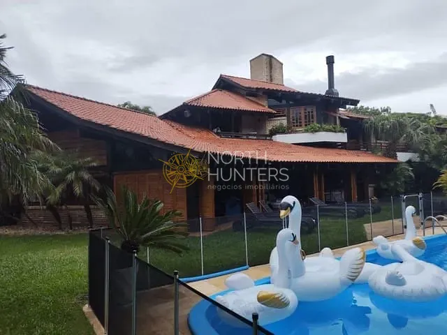 Casa com 2000m² 5 quartos e 5 banheiros, à venda, no bairro Jurerê Internacional em Florianópolis