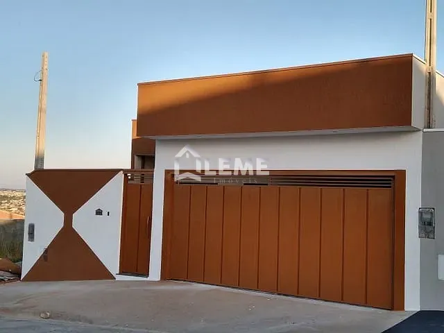 Casa com 250m² 3 quartos e 3 banheiros, à venda, no bairro Residencial Mais Parque Mococa em Mococa
