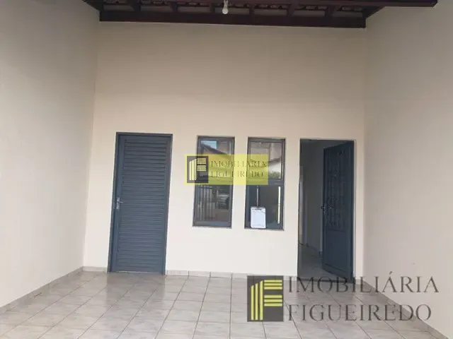 Casa com 164m² 3 quartos e 2 banheiros, para alugar, no bairro Conjunto Habitacional Cristo Rei em São José do Rio Preto