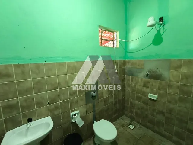 Casa com 180m² 3 quartos e 1 banheiro, à venda, no bairro Jardim Nazareth em Araçuaí