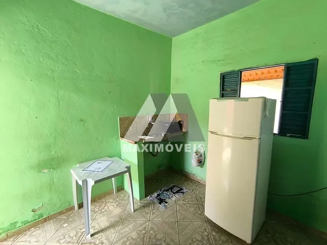 Casa com 180m² 3 quartos e 1 banheiro, à venda, no bairro Jardim Nazareth em Araçuaí