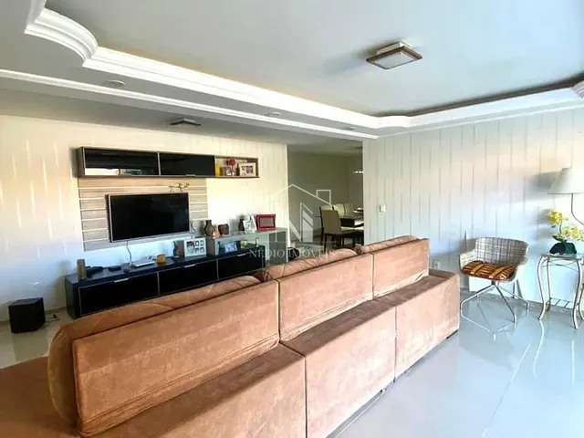 Casa com 480m² 4 quartos e 2 banheiros, à venda, no bairro Barra de Maricá em Maricá