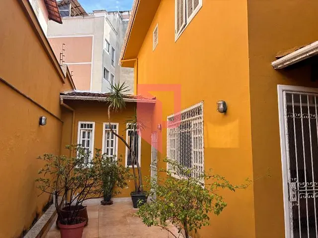 Casa com 126m² 3 quartos e 2 banheiros, à venda, no bairro Caiçaras em Belo Horizonte