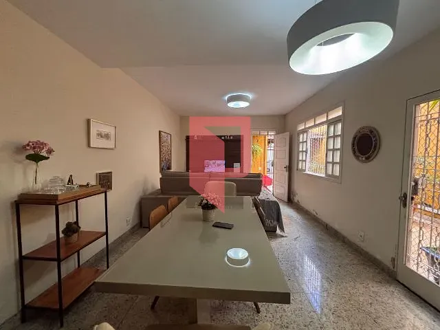 Casa com 126m² 3 quartos e 2 banheiros, à venda, no bairro Caiçaras em Belo Horizonte