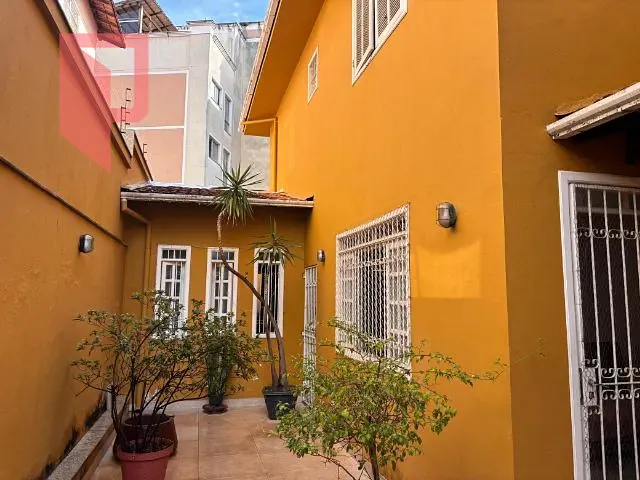 Casa com 126m² 3 quartos e 2 banheiros, à venda, no bairro Caiçaras em Belo Horizonte