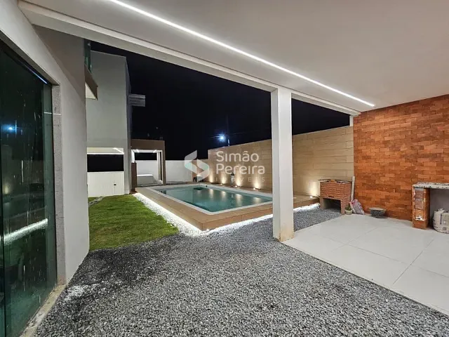 Casa 5 quartos e 4 banheiros, à venda, no bairro Vila Paraíso em Três Rios