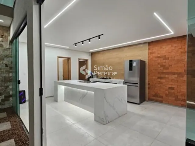 Casa 5 quartos e 4 banheiros, à venda, no bairro Vila Paraíso em Três Rios