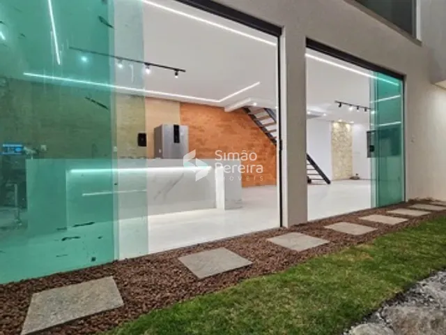 Casa 5 quartos e 4 banheiros, à venda, no bairro Vila Paraíso em Três Rios