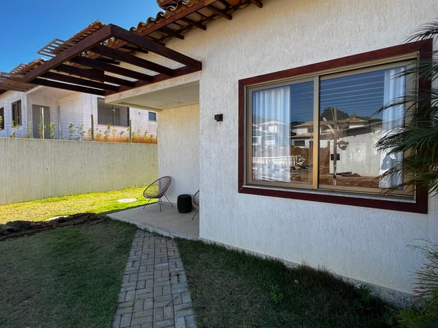 Casa com 253m² 4 quartos e 3 banheiros, à venda, no bairro Manguinhos em Armação dos Búzios