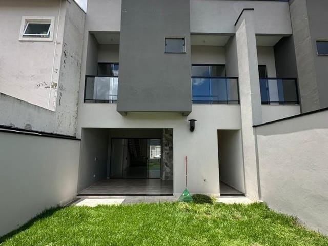 Casa com 150m² 3 quartos e 3 banheiros, à venda, no bairro Extremaville em Extrema