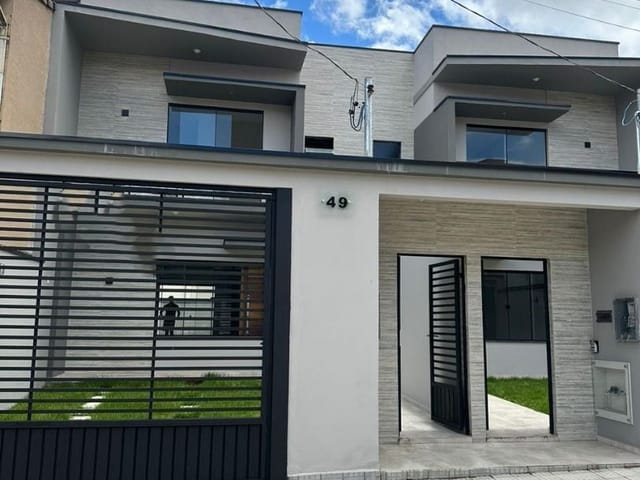 Casa com 150m² 3 quartos e 3 banheiros, à venda, no bairro Extremaville em Extrema