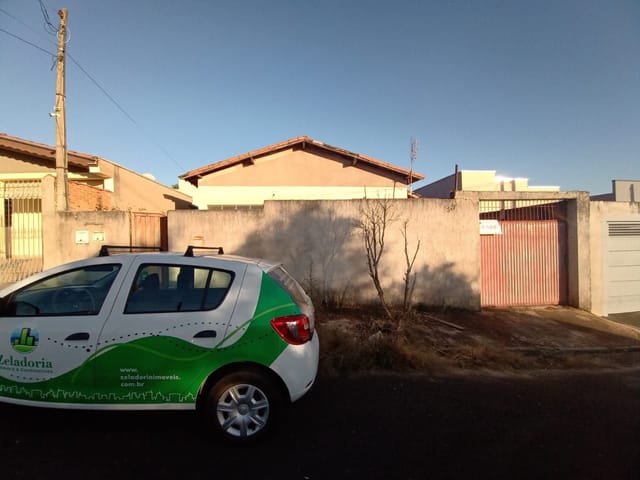 Casa com 300m² 2 quartos e 1 banheiro, à venda, no bairro Pousada do Sol em São João da Boa Vista