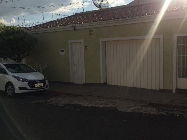 Foto do Casa - Casa à venda 4 Quartos, 303.33M², Fabrício, Uberaba - MG | ZUCATO IMOBILIARIA LTDA
