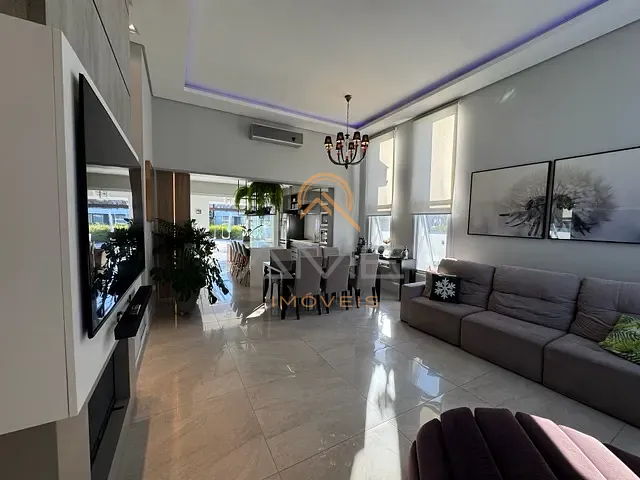 Casa com 394m² 3 quartos e 3 banheiros, à venda, no bairro Laranjal em Adolfo Fetter