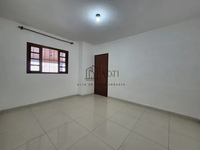 Casa 3 quartos e 3 banheiros, à venda, no bairro Vila Cintra em Mogi das Cruzes