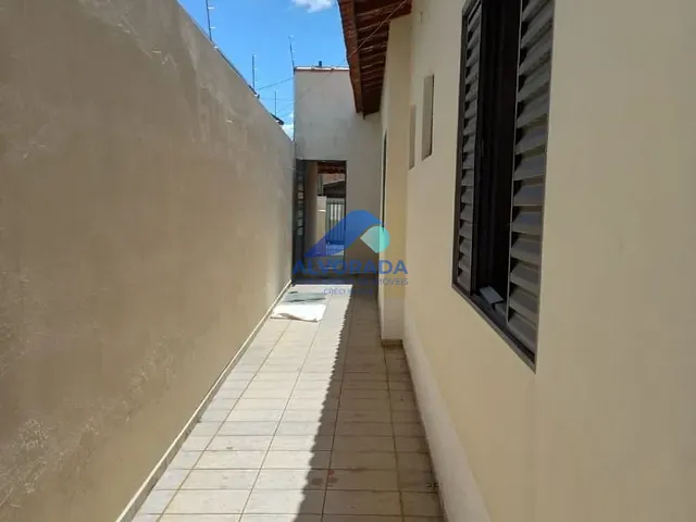 Casa com 125m² 2 quartos e 1 banheiro, para alugar, no bairro Jardim das Indústrias em São José dos Campos