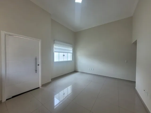 Casa com 150m² 3 quartos e 3 banheiros, para alugar, no bairro Jardim Montreal Residence em Indaiatuba