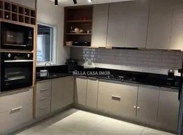 Casa à venda com 3 quartos, 120m² - Foto 2