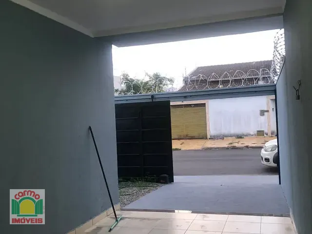 Casa com 150m² 3 quartos e 2 banheiros, à venda, no bairro Residencial Veneza em Anápolis