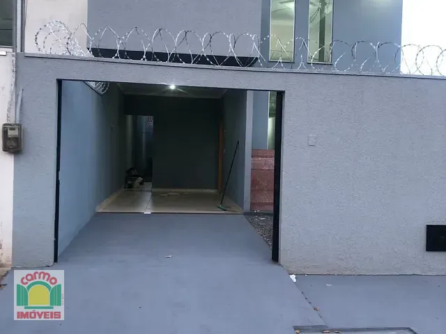 Casa com 150m² 3 quartos e 2 banheiros, à venda, no bairro Residencial Veneza em Anápolis