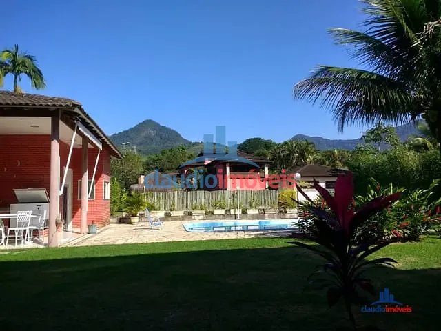 Casa com 648m² 7 quartos e 10 banheiros, à venda, no bairro Frade (Cunhambebe) em Angra dos Reis