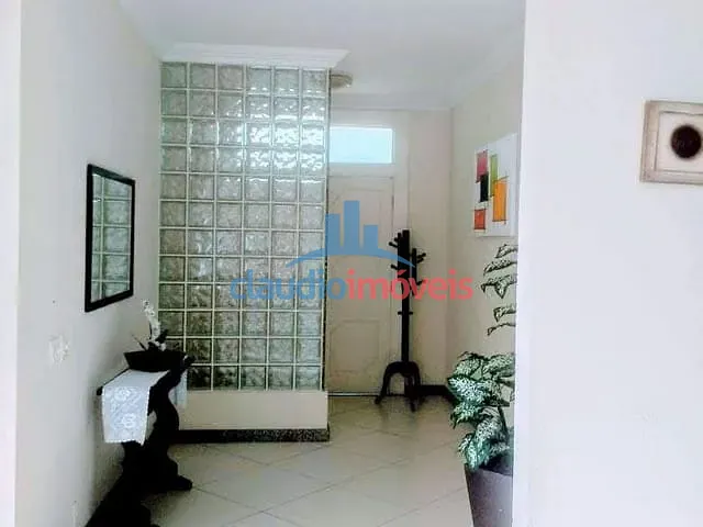 Casa com 648m² 7 quartos e 10 banheiros, à venda, no bairro Frade (Cunhambebe) em Angra dos Reis