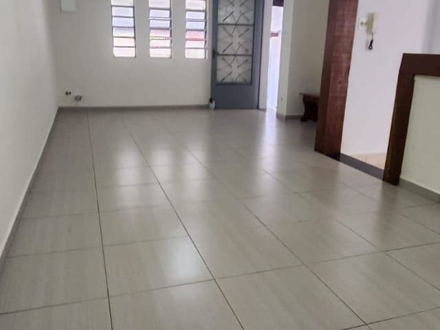 Casa 3 quartos e 2 banheiros, à venda, no bairro Braz Cubas em Mogi das Cruzes