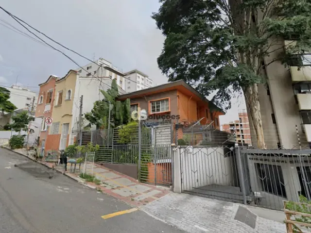 Casa à venda ou para alugar, no bairro Perdizes em São Paulo