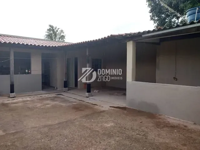 Casa com 230m² 4 quartos e 3 banheiros, à venda, no bairro Conjunto Morada do Sol em Uberaba