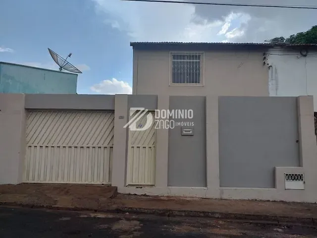 Casa com 230m² 4 quartos e 3 banheiros, à venda, no bairro Conjunto Morada do Sol em Uberaba