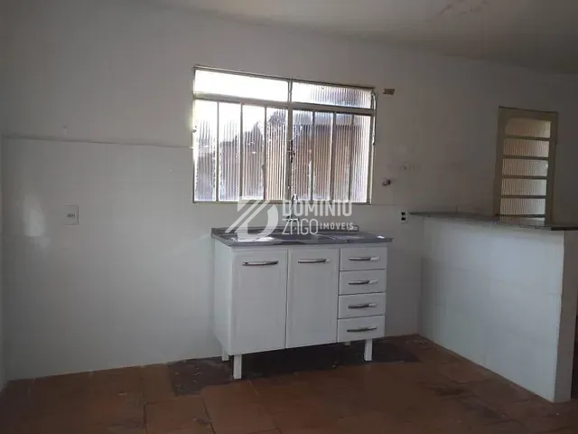 Casa com 230m² 4 quartos e 3 banheiros, à venda, no bairro Conjunto Morada do Sol em Uberaba