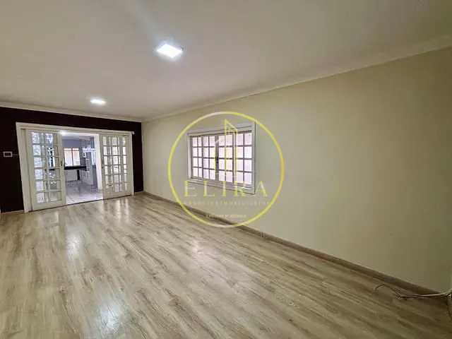 Casa com 420m² 3 quartos e 2 banheiros, à venda, no bairro Cechino em Americana