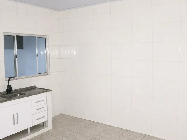 Casa 1 quarto e 1 banheiro, para alugar, no bairro Parque Vitória em São Paulo