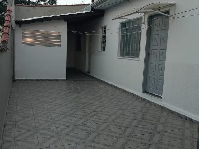 Casa 1 quarto e 1 banheiro, para alugar, no bairro Parque Vitória em São Paulo