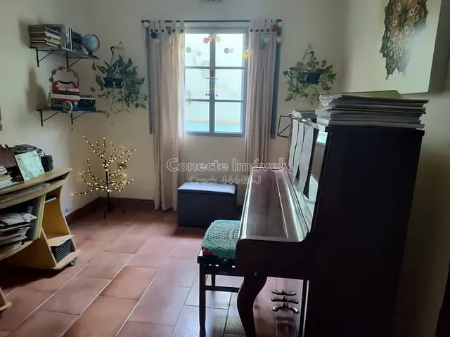 Casa 4 quartos e 3 banheiros, à venda, no bairro Jardim Bela Vista em Jaguariúna