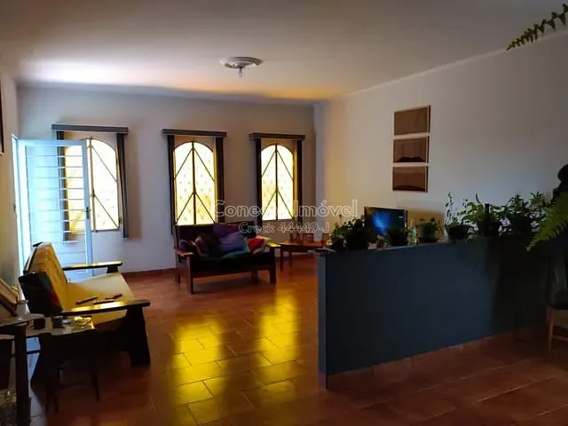 Casa 4 quartos e 3 banheiros, à venda, no bairro Jardim Bela Vista em Jaguariúna