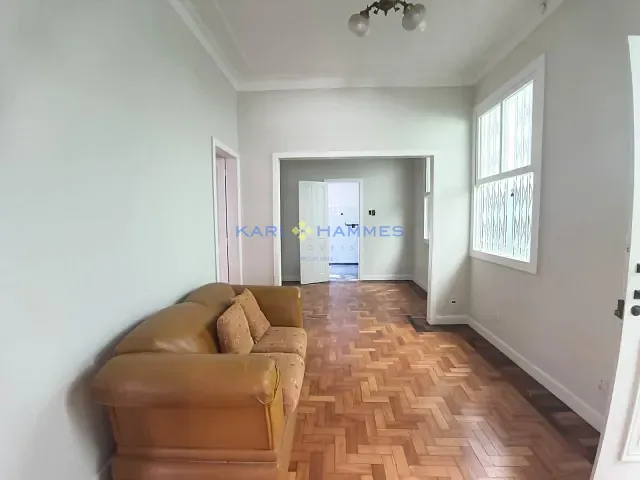 Casa 3 quartos e 2 banheiros, à venda, no bairro Centro em Petrópolis