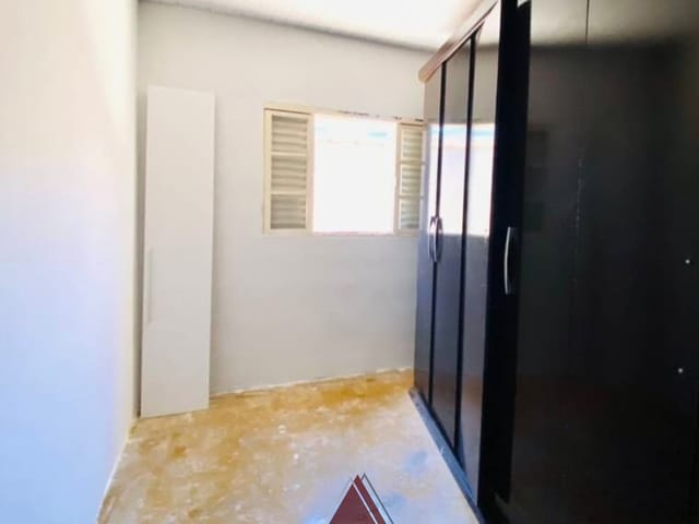 Casa com 200m² 3 quartos e 1 banheiro, à venda, no bairro Vila Santa Terezinha em Franca